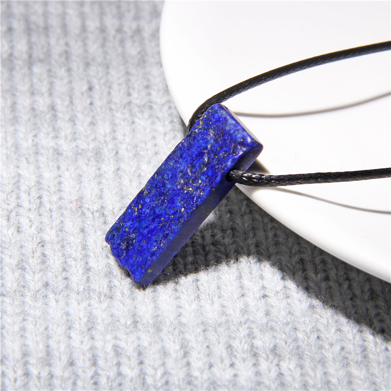 Collier pendentif en pierre naturelle bleue brute lapis lazuli