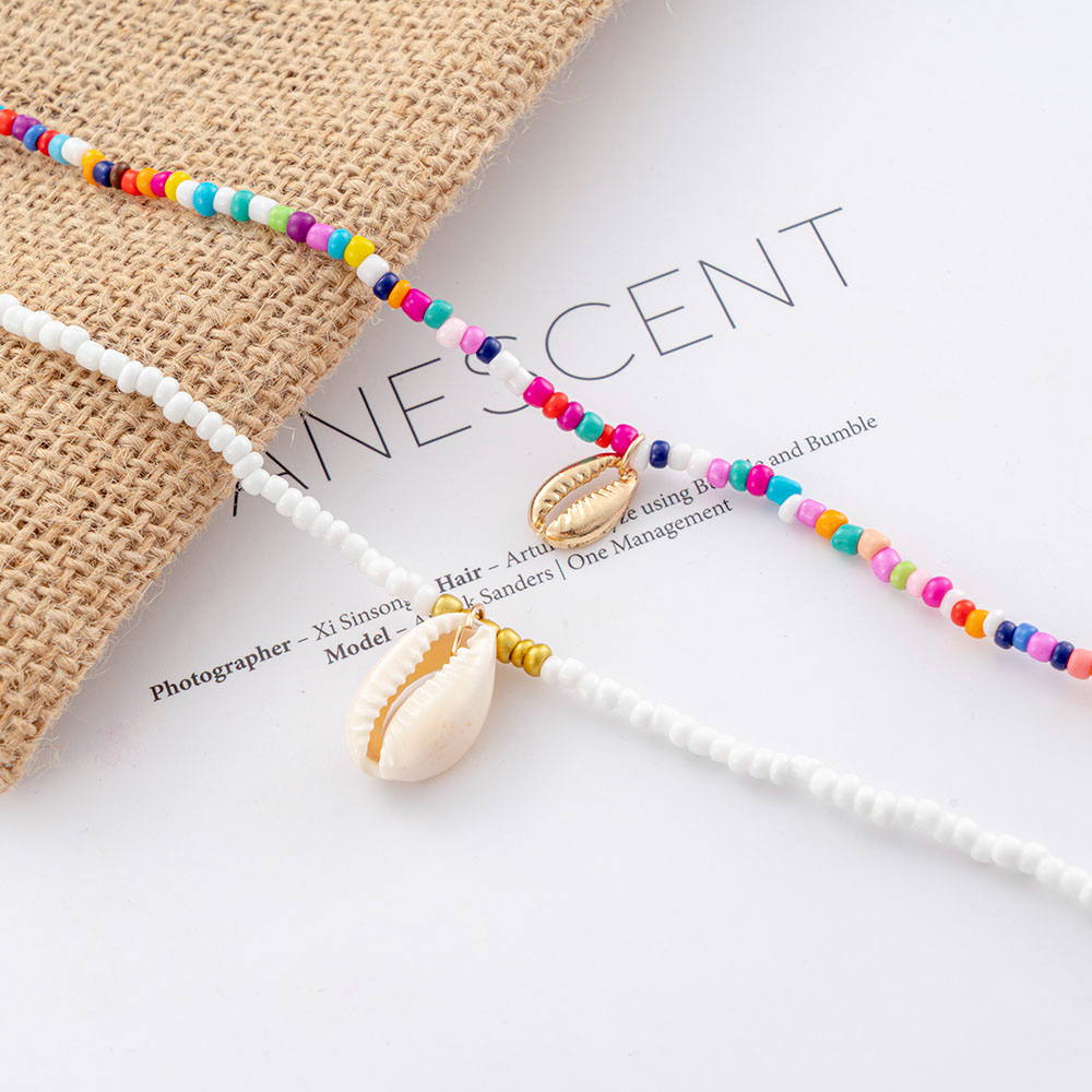Duo de colliers de perles pendentif coquillage